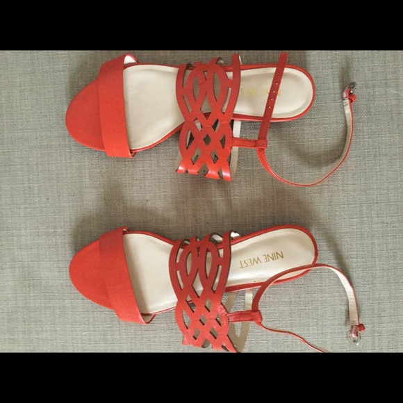 Nine West sandals - Picture 4 of 6
